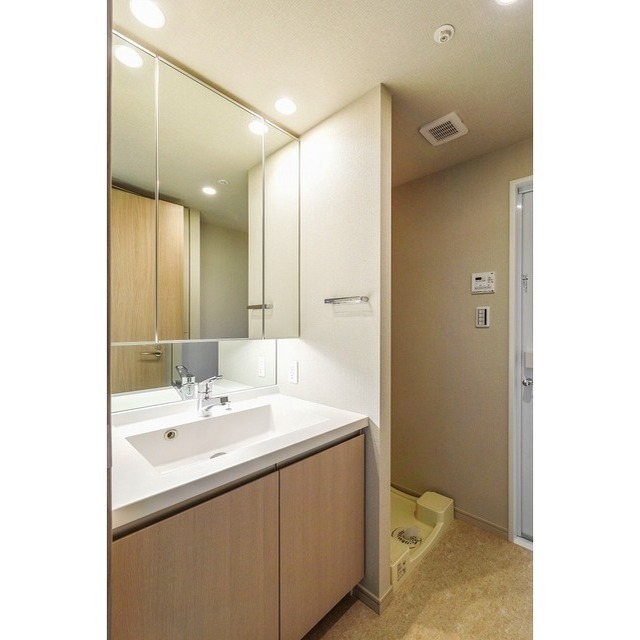 ドゥーエ西馬込0201号室 内観