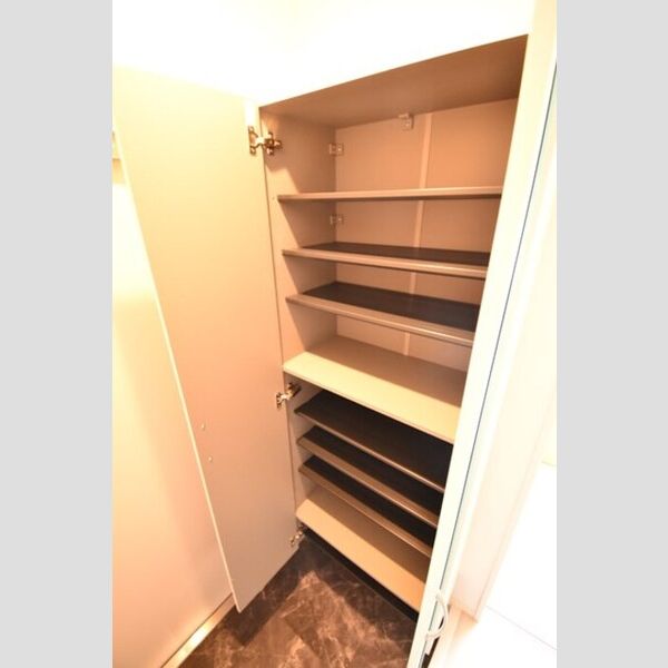 オークスさがみ野 収納