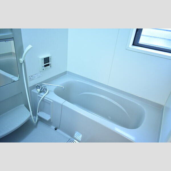 ヴェルデ・パティオ　B102号室 換気乾燥機バスルーム(窓付き)