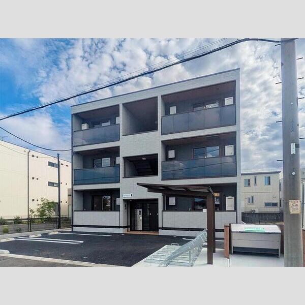 アニヴェルセル301号室 外観