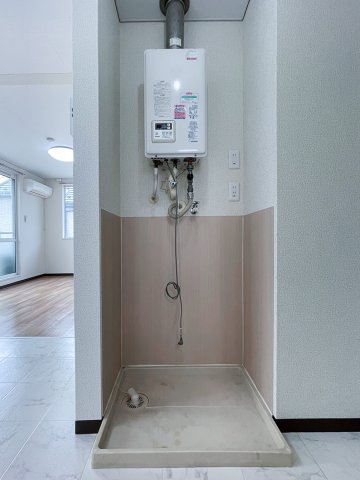 高稲荷ハイツ201号室 玄関