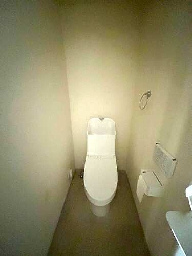 ライオンズマンション西新井大師第５ 温水洗浄便座