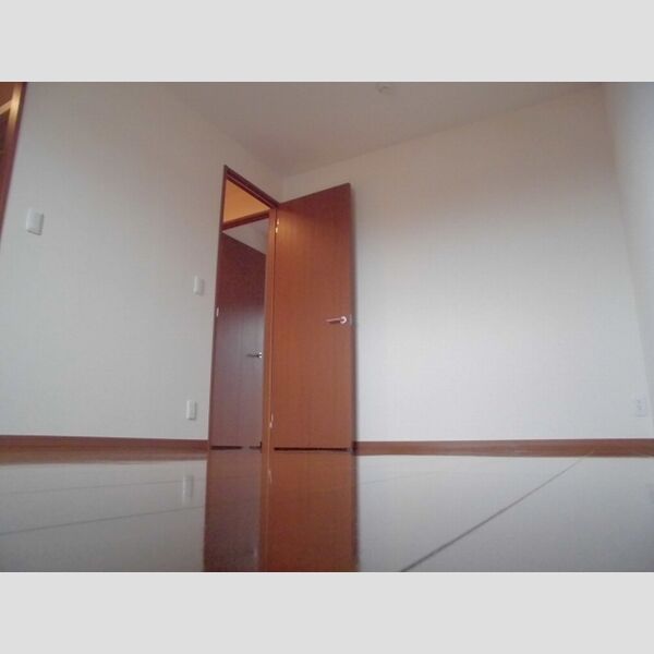 ジュ・マルティⅡ102号室 洋室6帖