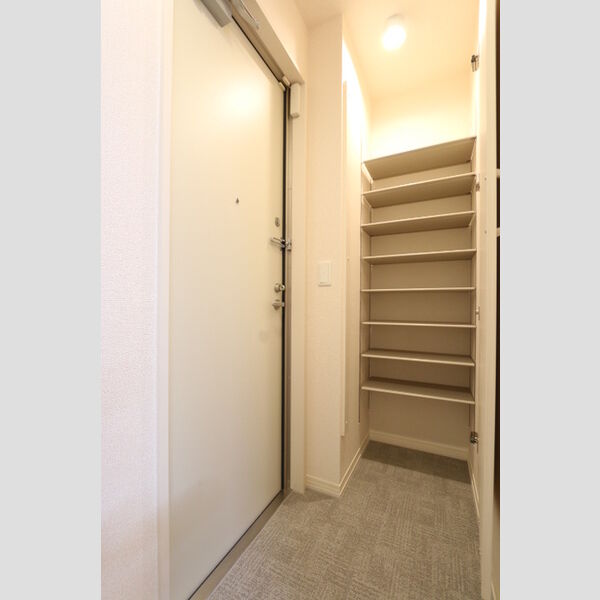 クレール相模原205号室 玄関