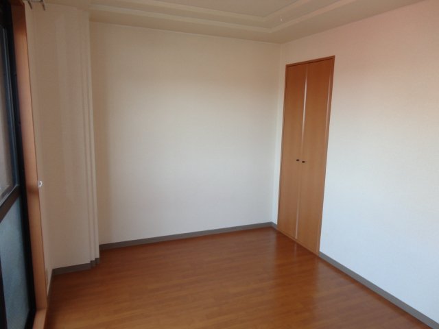 スタシィオン和田町 洋室