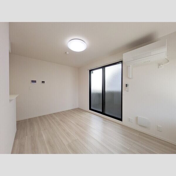 オードリーコート205号室 リビング