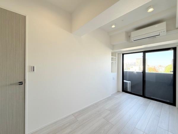 エレミ本蓮沼7階 リビング