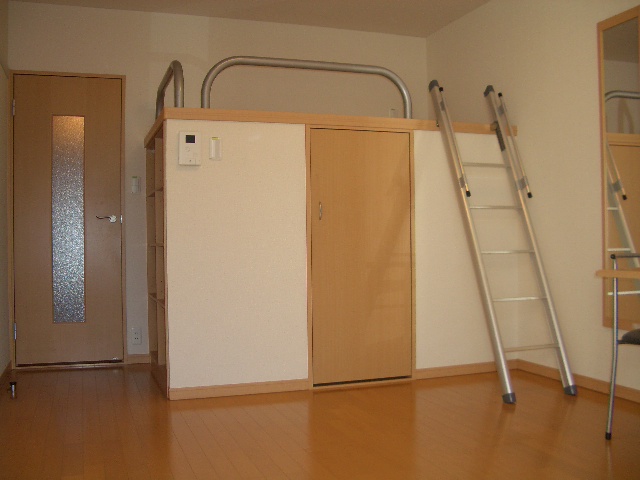 レオパレススカイ　タウンⅡ107号室 寝室