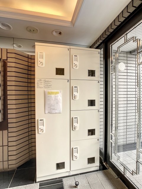 ワコーレ中井2階 宅配BOX