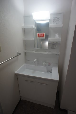 ウインド志津 ゆったりとスペースのある洗面所