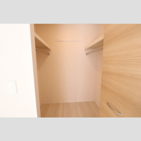 エスペランサ八幡宿303号室 収納