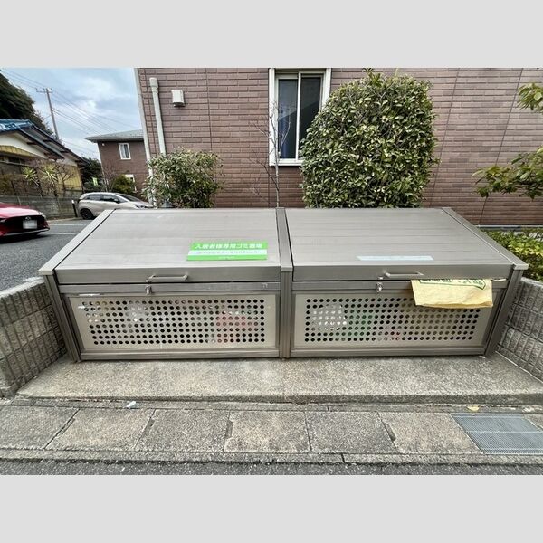 トップⅤⅥⅦⅧ5205号室 ごみ置き場