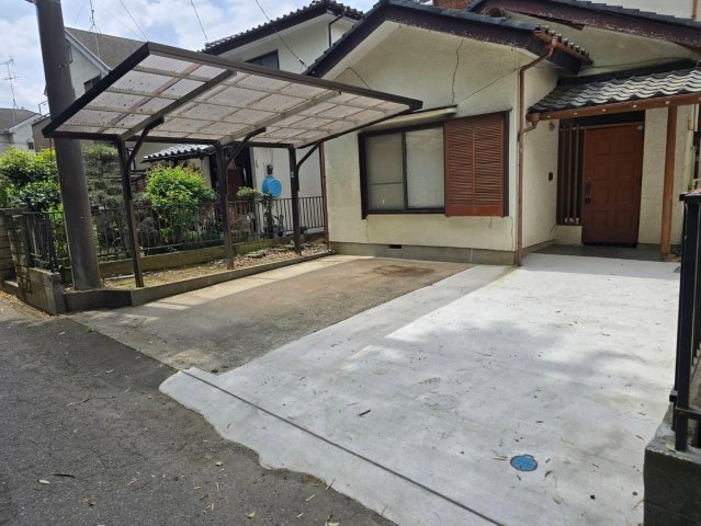 シェイクホーム6 駐車場