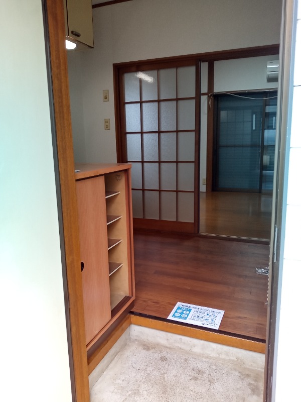 クロノス藤沢六会 玄関