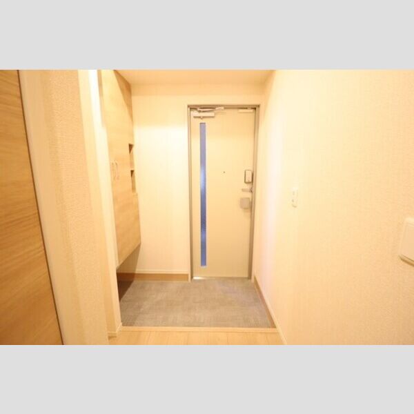 WEST COURT 結 玄関