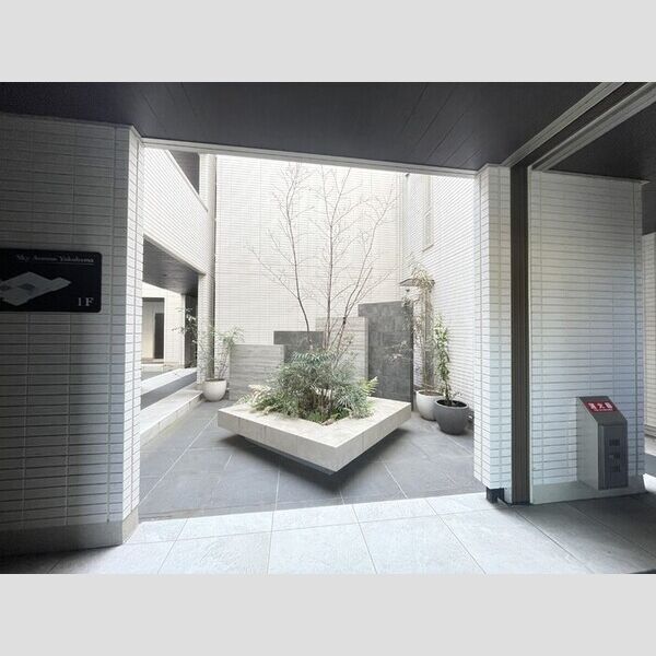 Sky Avenue Yokohama 中庭