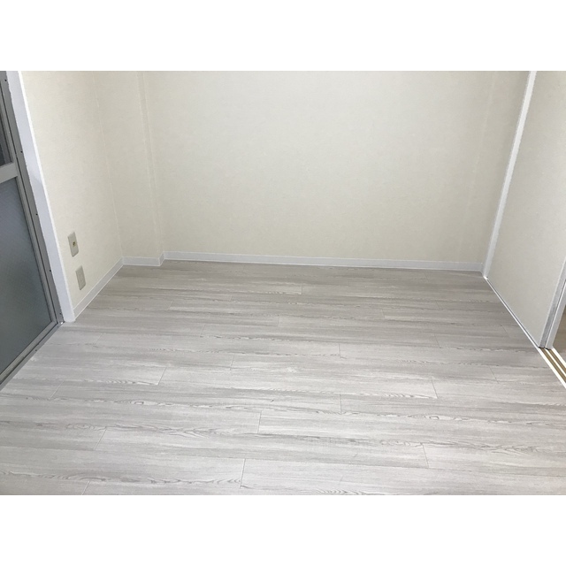 リエス伊勢原107号室 リビング