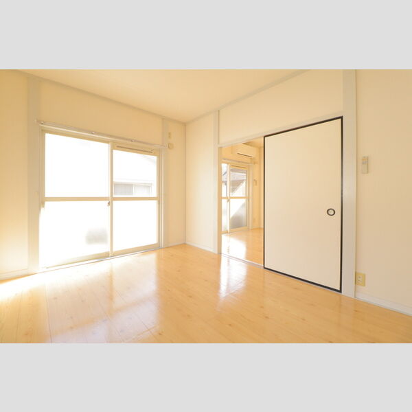 パークサイドUK　Ⅱ 洋室