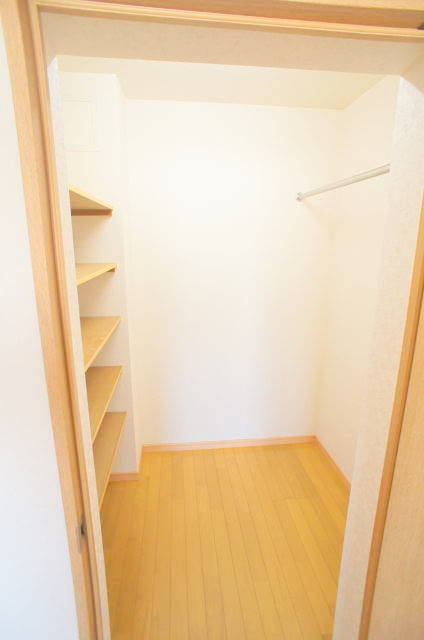 アメニティー・なかにし0302号室 収納