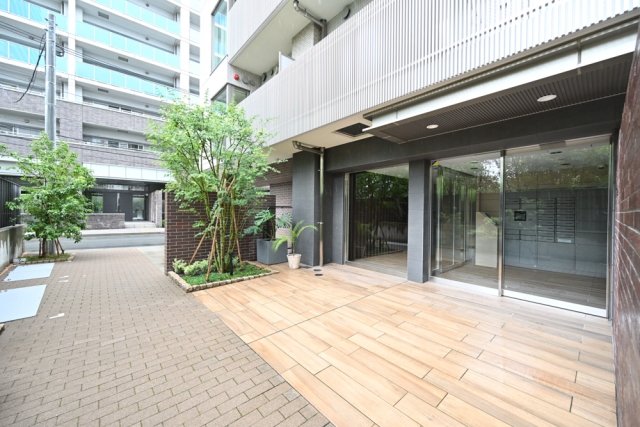 武蔵小杉ＧＡＴＥＨＯＵＳＥ3階 エントランス