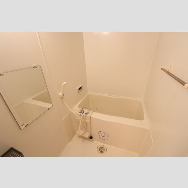 シャルム101号室 バス