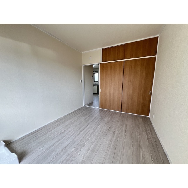 メゾン・ラ・プラト 内観