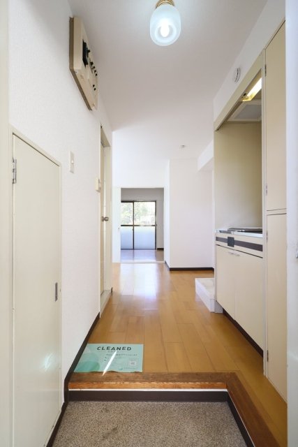 センチュリー東雪谷3階 玄関