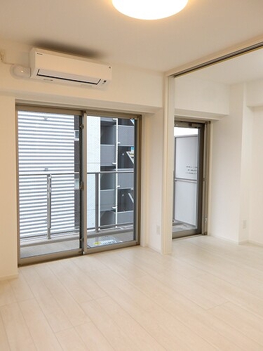 プレセダン板橋本町3階 居室、洋室※同タイプ別部屋2025年11月新築未入居時撮影