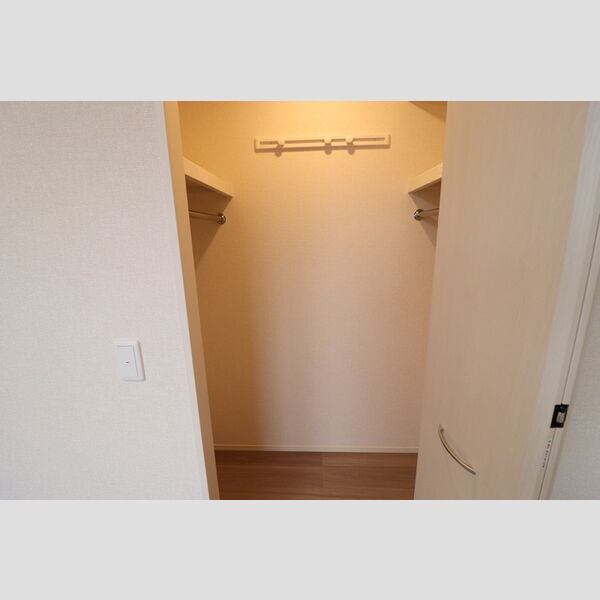 グラナート305号室 ウォークインクローゼット