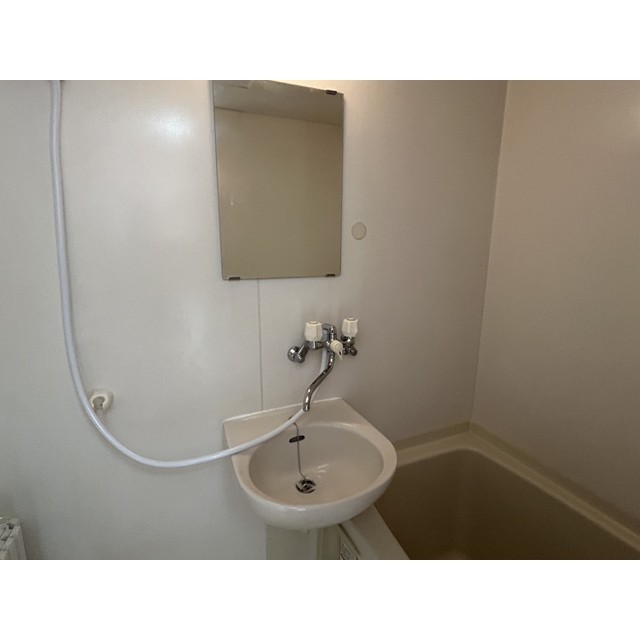 白石ビル403号室 内観