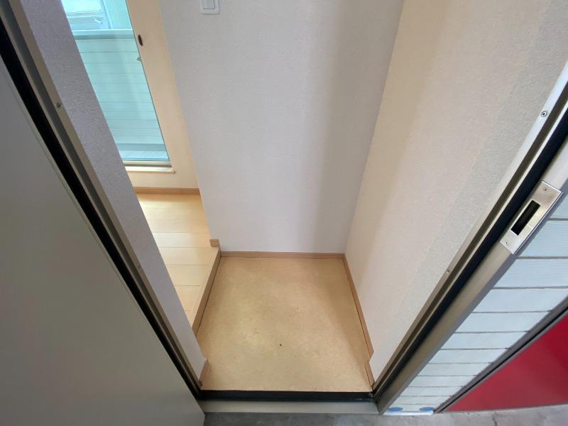 プログレス 玄関