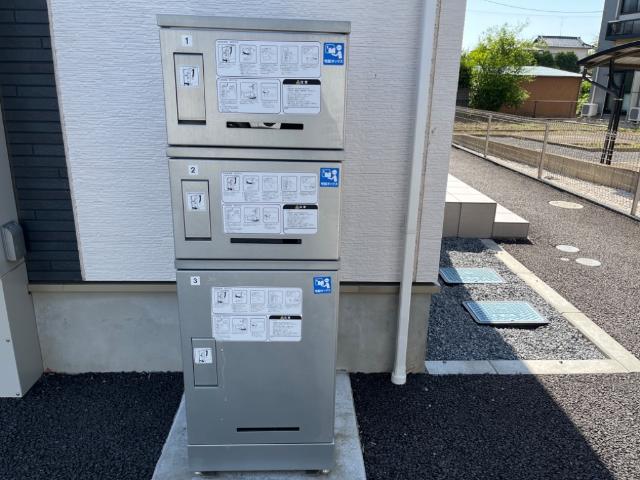 アードレークレセント 外観写真（昼）