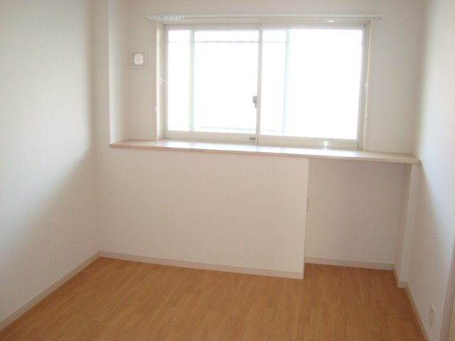 ラビランスＢ 洋室（イメージ）