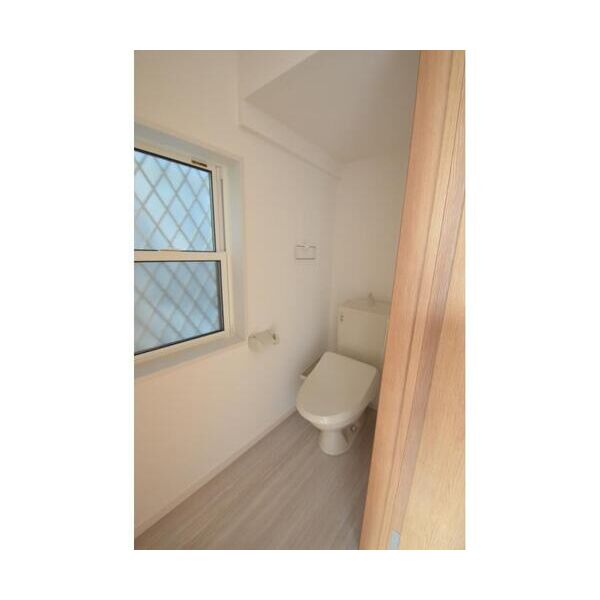 東村山市久米川町5丁目戸建B号室 トイレ