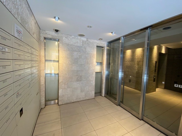 プラウドフラット三越前701号室 エントランス