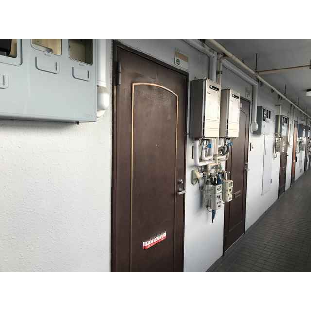 リュミエ本厚木 玄関