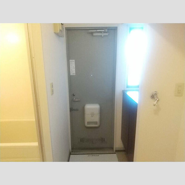 フォレストヴィラ北斗206号室 玄関