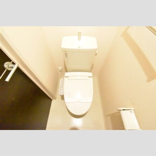 ベルシャイン厚木Ⅱ トイレ