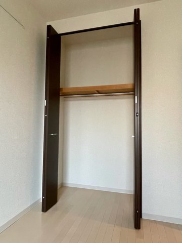 サニーウェル幸樹0102号室 別号室の写真になります。