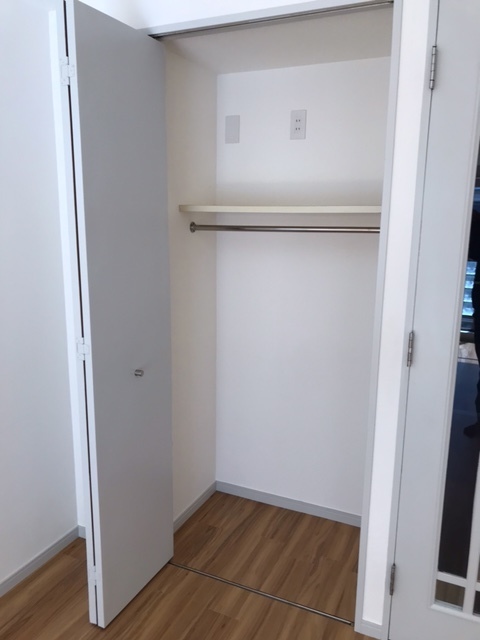 ＫＥＮＺＯ　ＨＡＵＳ　ＥＫＯＤＡ0504号室 収納