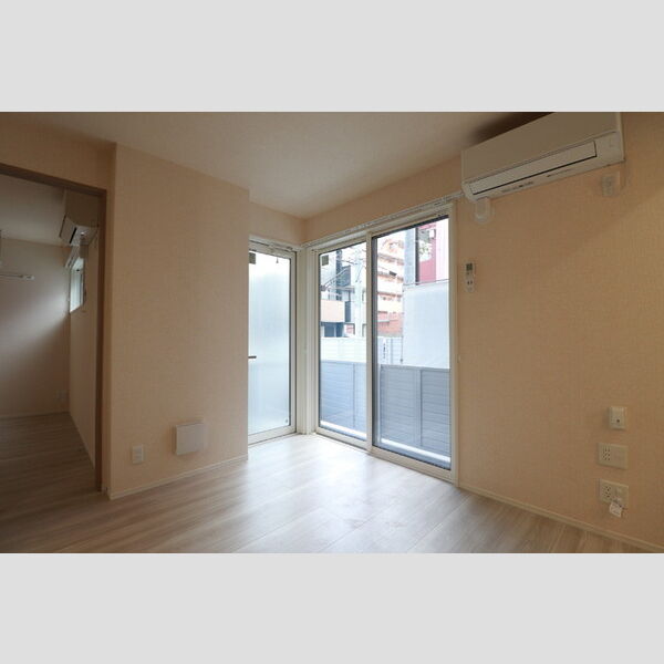 シェーンブルーメ横浜 リビング