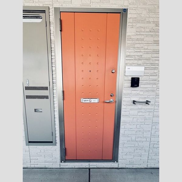 レセンテN・T 玄関ドア