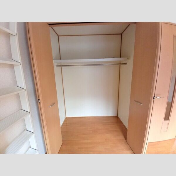 Sun Excel203号室 収納