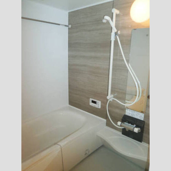 ポッソ ヴィラージュ　Ⅱ302号室 浴室