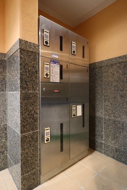 エルサンタフェ渋谷5階 宅配BOX