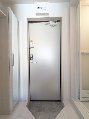 エイチワイコネクト東大泉0106号室 玄関