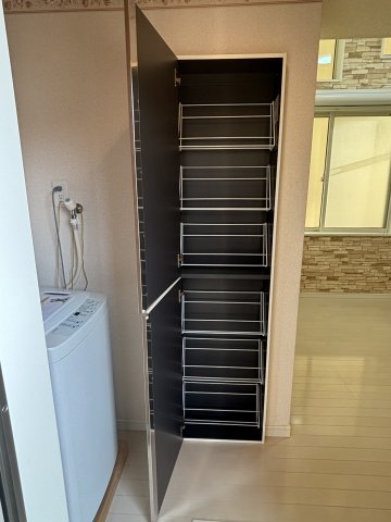 ユナイト金沢八景ハイゼンベルグ101号室 収納