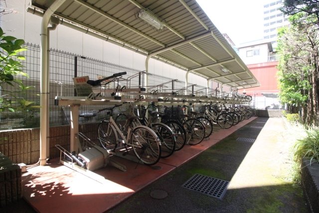 パレステュディオ飯田橋6階 駐輪場