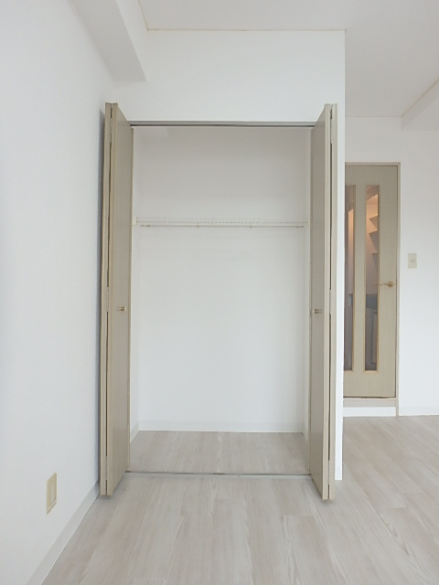 ライオンズマンション西が丘南 収納