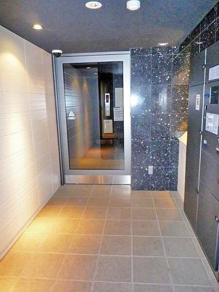 エルミタージュ横濱弘明寺402号室 エントランス